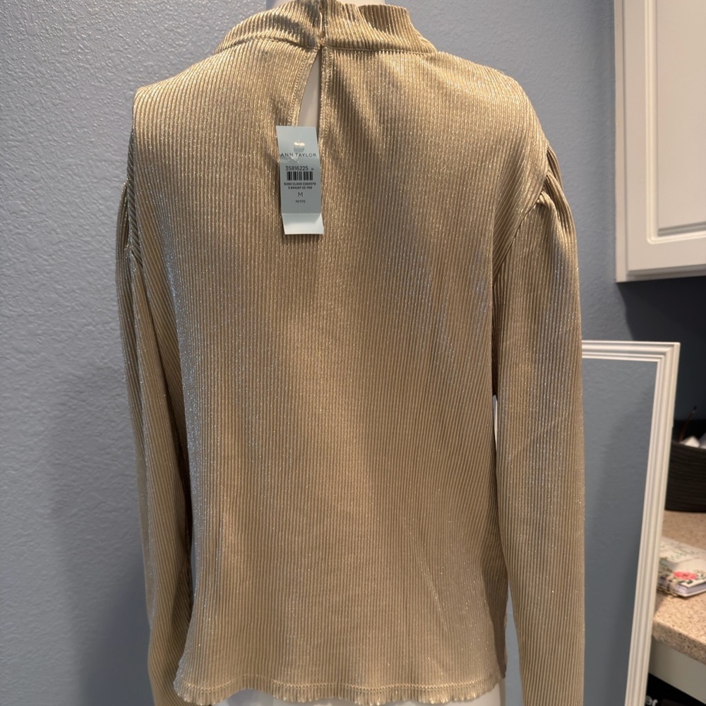 NWT! ANN TAYLOR GOLD BLOUSE - Picture 2 of 7